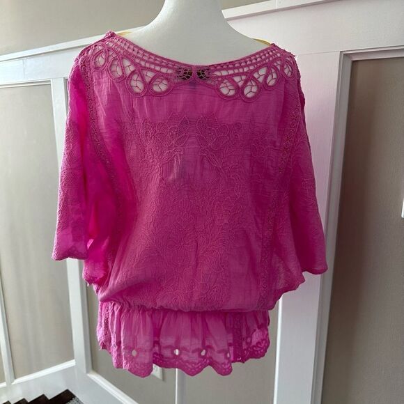 Democracy pink, embroidered peasant top. - Picture 4 of 7